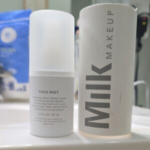Milk Makeup Hydrating Face Mist - White